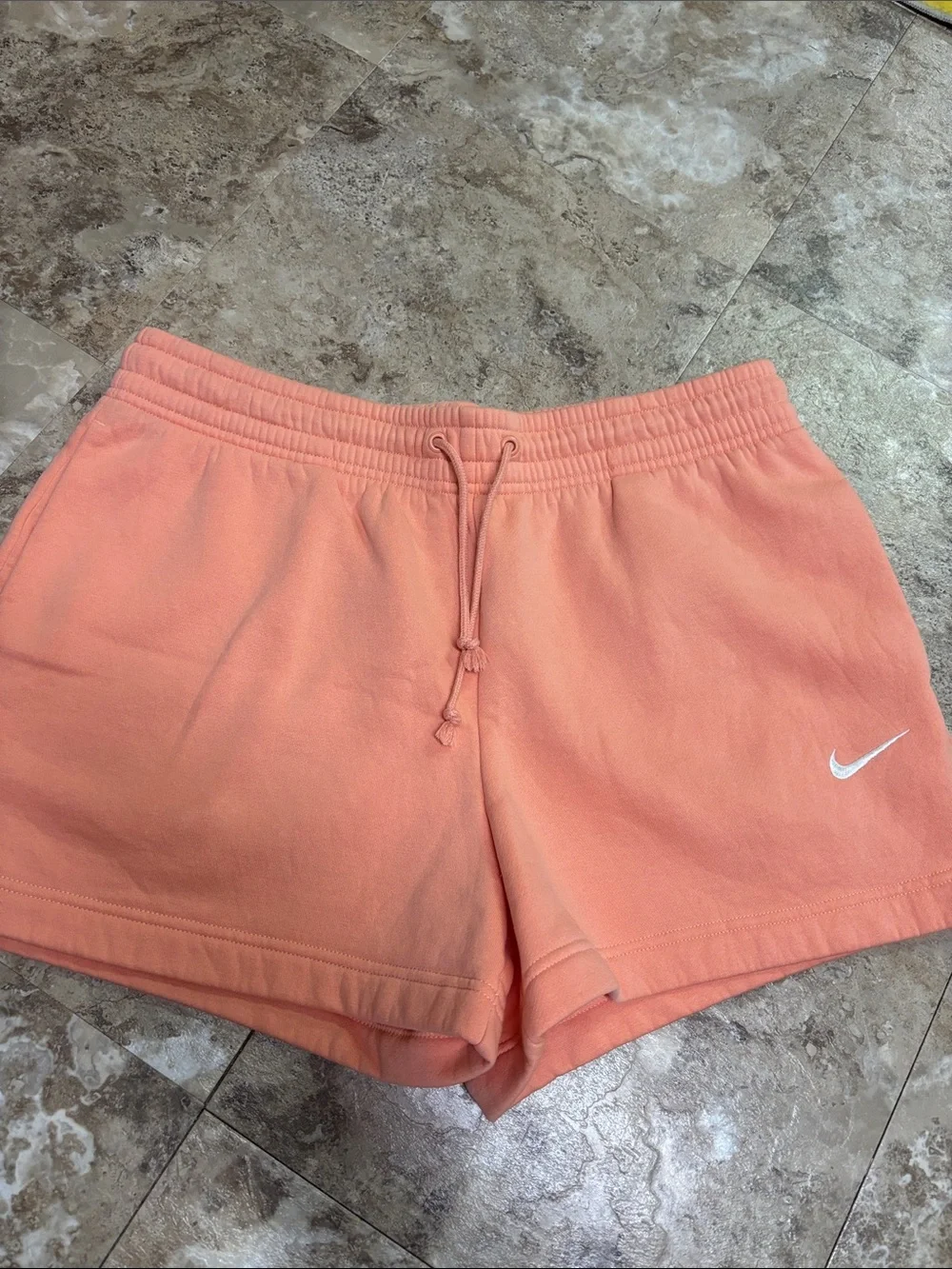 Nike - women’s- NWT - Teal and Coral Athletic Shorts Duo (size Large)